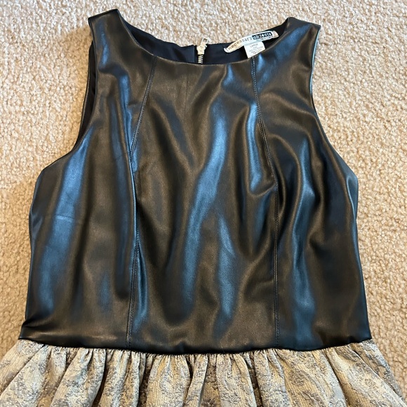 Large Necessary Objects Dress - Picture 4 of 5